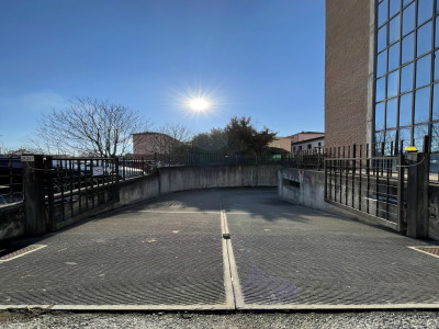 Garage doppio, Via Aldo Moro